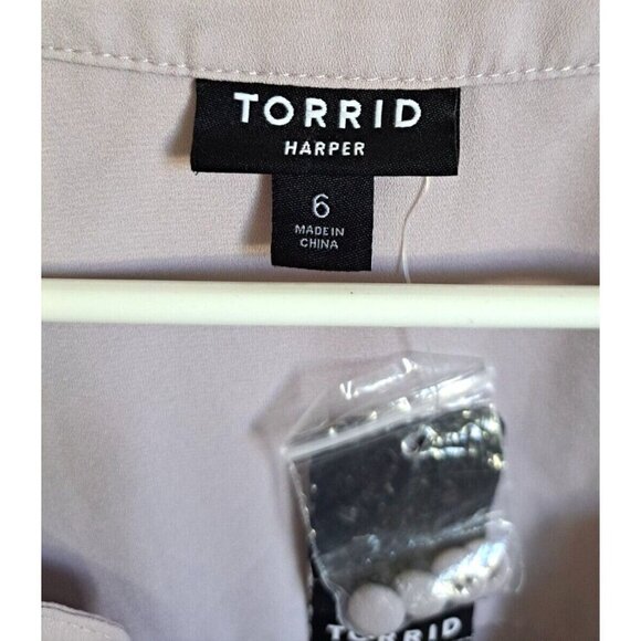 Torrid 6X Harper Georgette Pullover 3/4 Sleeve Top Mist Gray New with Tags - Picture 2 of 10